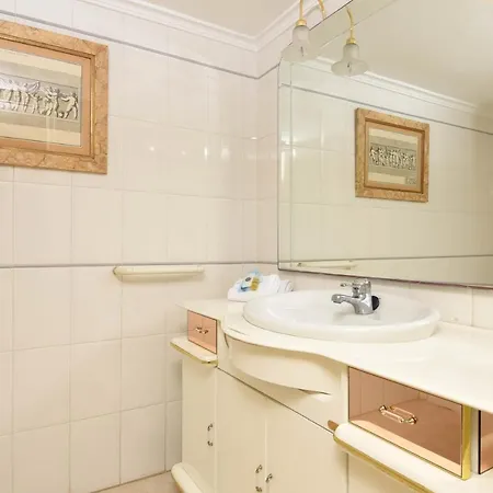 Villa Teresa 8 Pax *